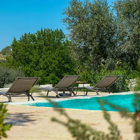 Trulli Borgo With Sauna In Valle D'itria * אוסטוני