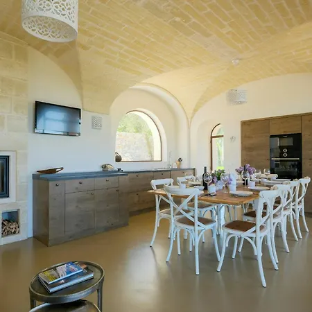 Trulli Borgo With Sauna In Valle D'itria Vakantiehuis *